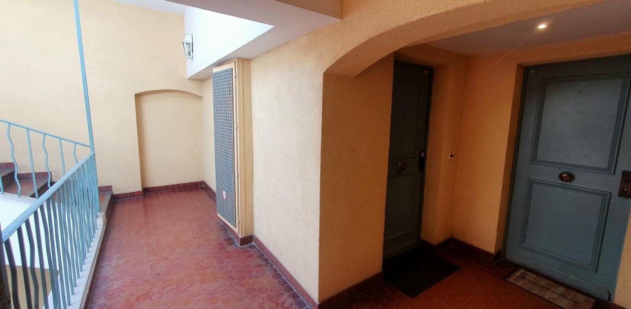 Chambre D'Hotes Sde, Wc Prive Climatise Dans Loft 80M2 Espace Commun Avec Les Habitants Salon Et Cuisine Lägenhet Toulon Exteriör bild