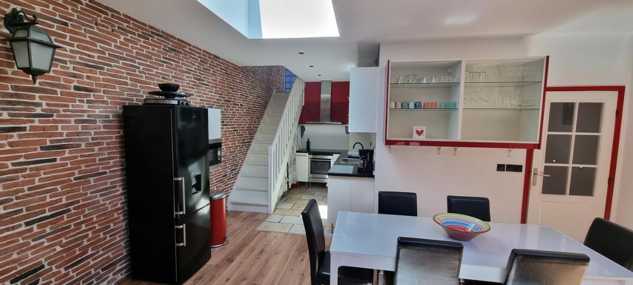 Chambre D'Hotes Sde, Wc Prive Climatise Dans Loft 80M2 Espace Commun Avec Les Habitants Salon Et Cuisine Lägenhet Toulon Exteriör bild