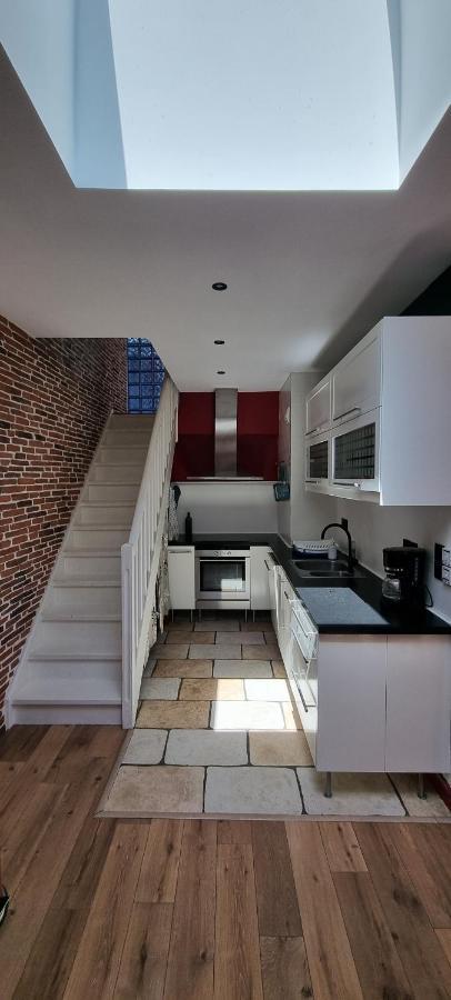 Chambre D'Hotes Sde, Wc Prive Climatise Dans Loft 80M2 Espace Commun Avec Les Habitants Salon Et Cuisine Lägenhet Toulon Exteriör bild